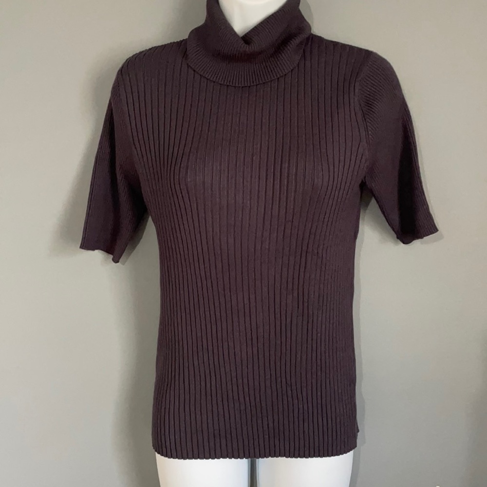 JONES New York women short sleeve turtleneck blouse size L